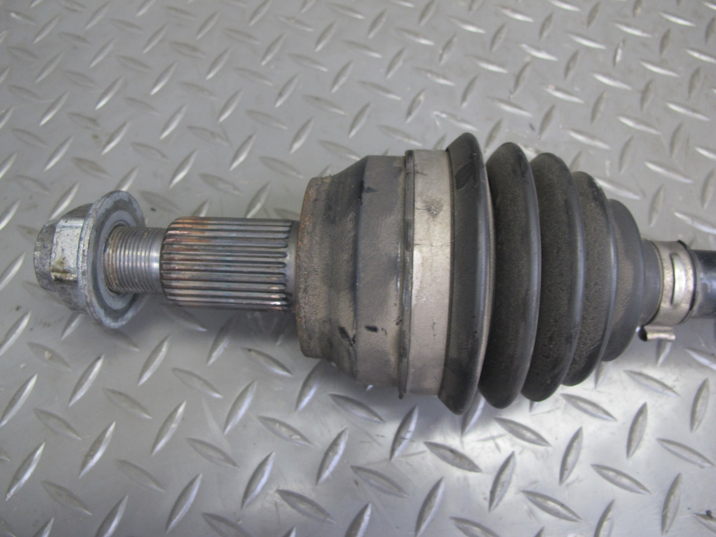 2017-2020 Maserati Levante M161 3.0L AWD Front Left Suspension Axle Shaft