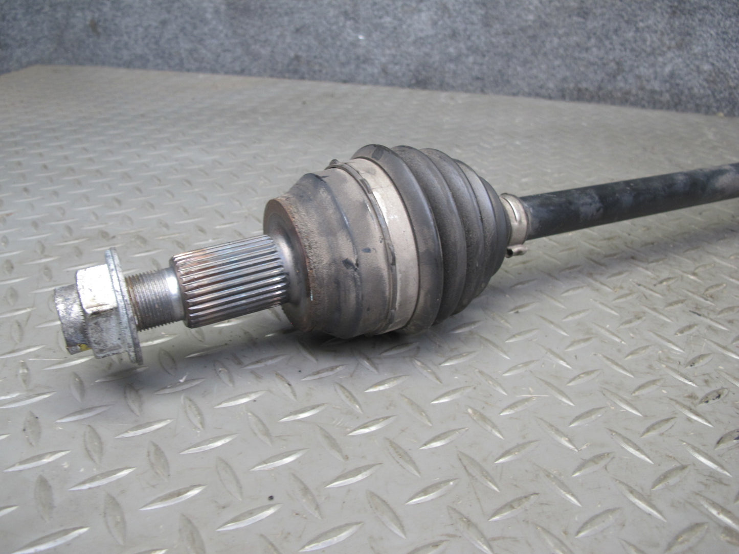 2017-2020 Maserati Levante M161 3.0L AWD Front Left Suspension Axle Shaft