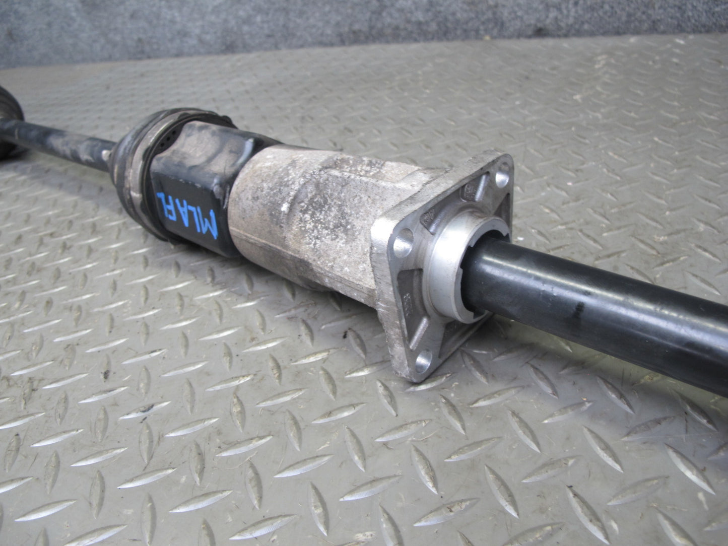 2017-2020 Maserati Levante M161 3.0L AWD Front Left Suspension Axle Shaft