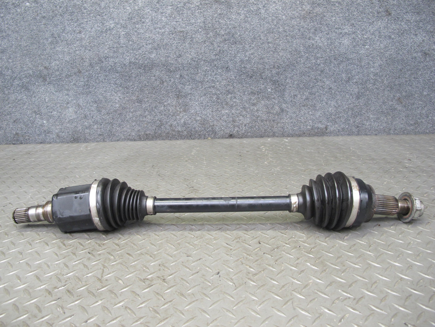 2017-2020 Maserati Levante M161 3.0L AWD Front Right Suspension Axle Shaft