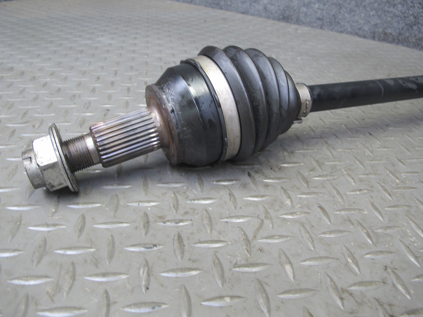 2017-2020 Maserati Levante M161 3.0L AWD Front Right Suspension Axle Shaft