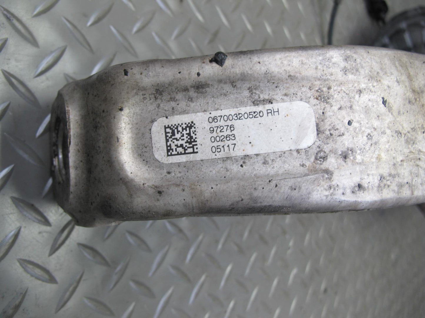 2017-2020 Maserati Levante AWD Front Right Spindle Knuckle Wheel Hub Bearing