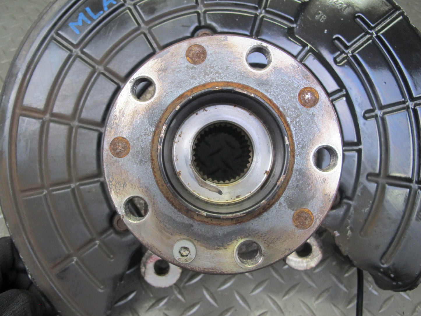 2017-2020 Maserati Levante M161 AWD Rear Right Spindle Knuckle Wheel Hub Bearing