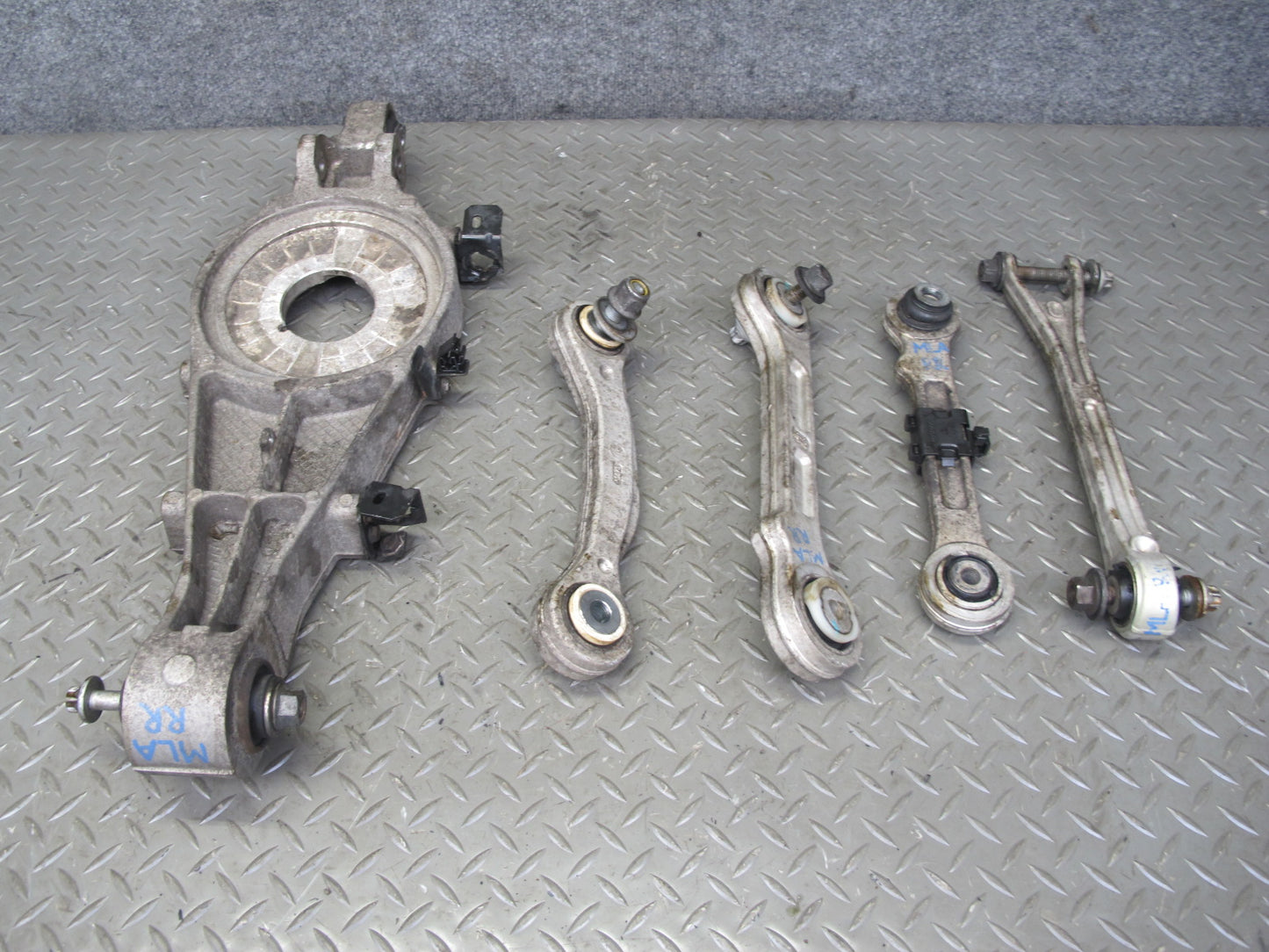 2017-2020 Maserati Levante M161 Rear Right Upper & Lower Control Arm Set of 5