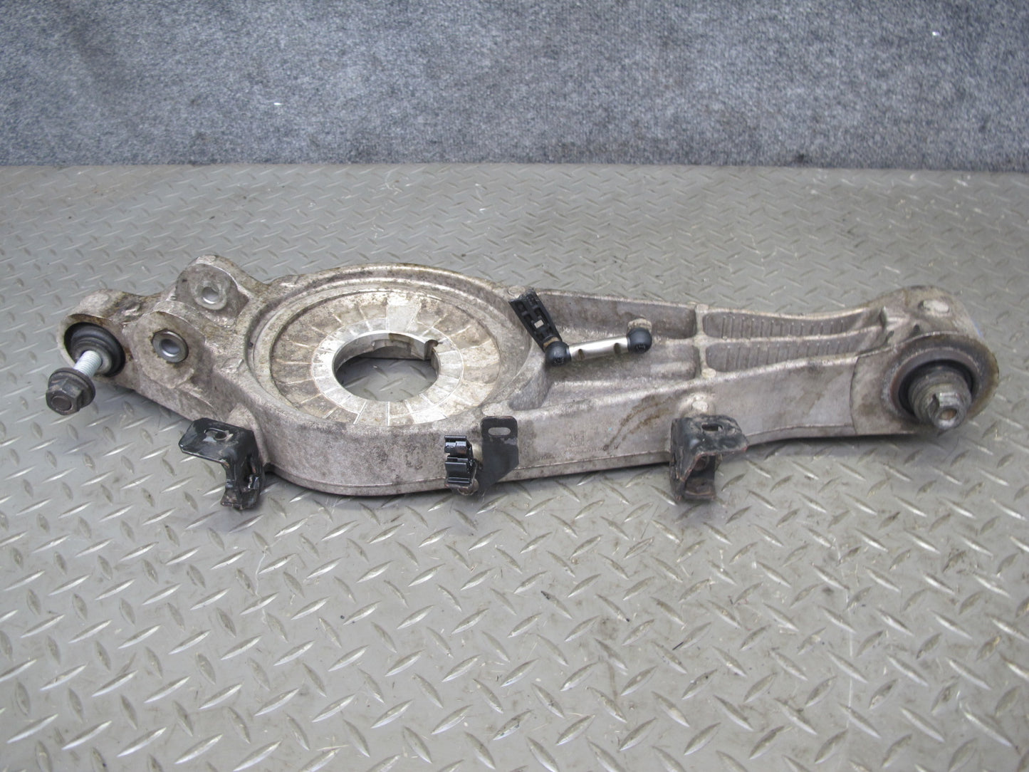 2017-2020 Maserati Levante M161 Rear Left Upper & Lower Control Arm Set of 5