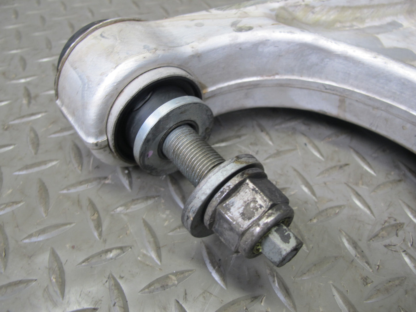 2017-2020 Maserati Levante M161 Front Right Upper & Lower Control Arm Set of 2