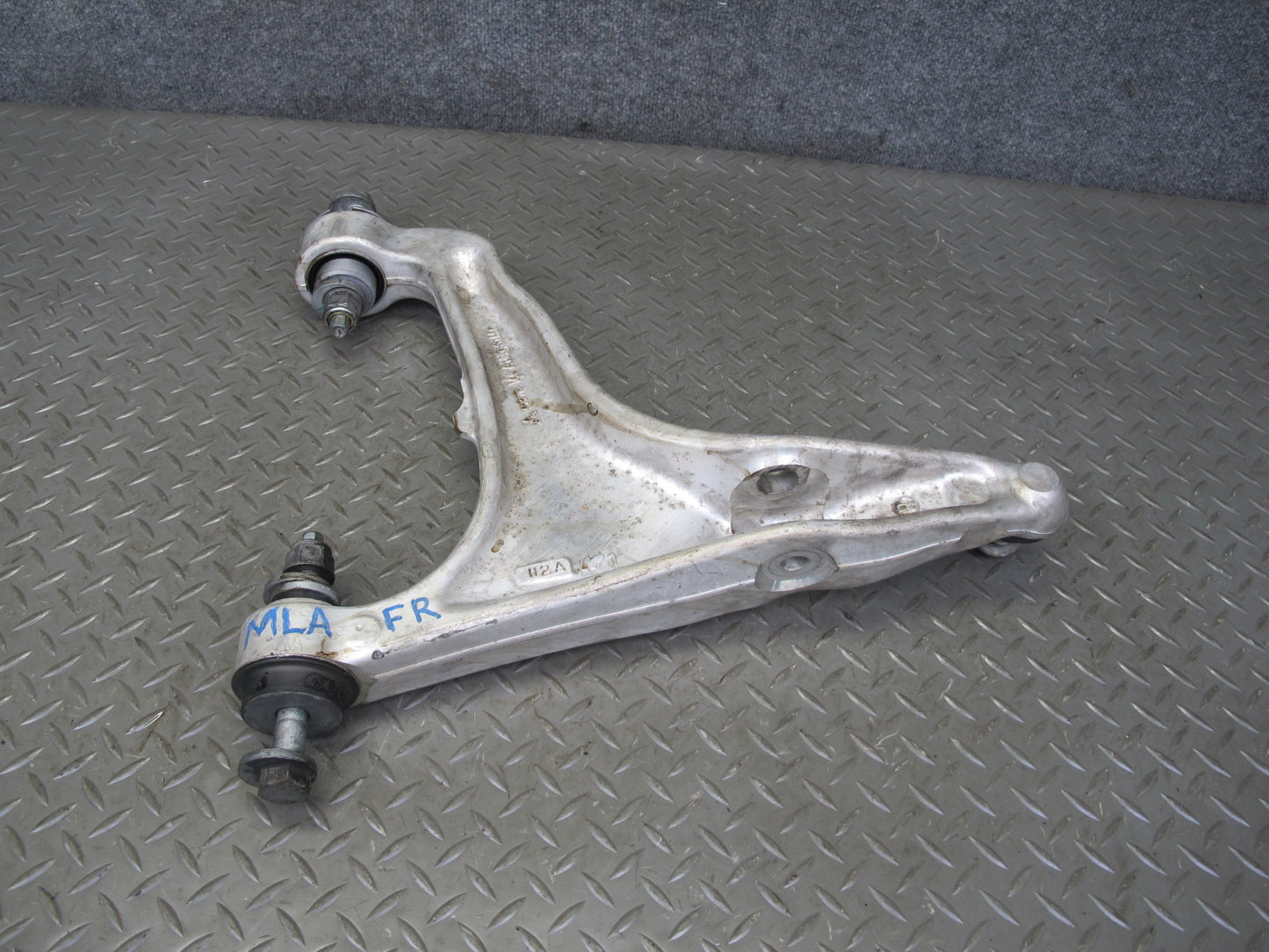 2017-2020 Maserati Levante M161 Front Right Upper & Lower Control Arm Set of 2