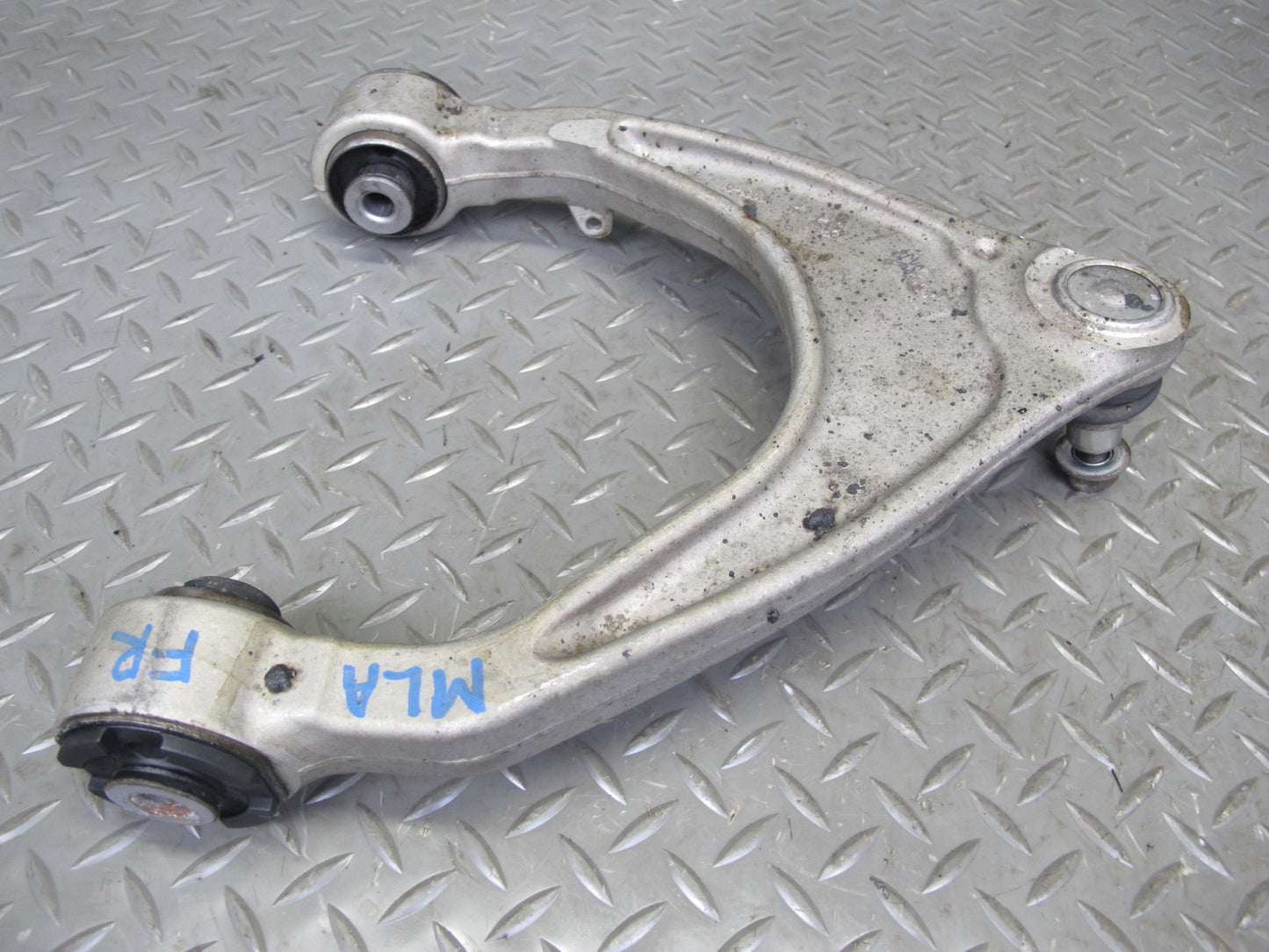 2017-2020 Maserati Levante M161 Front Right Upper & Lower Control Arm Set of 2