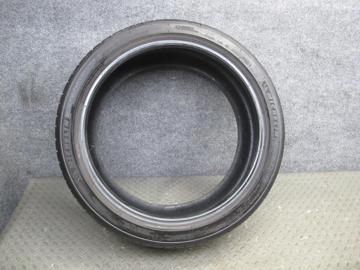 Michelin Pilot Sport ALL Season 4 Tire 225/40 ZR18 92Y 0424 6/32 Tread