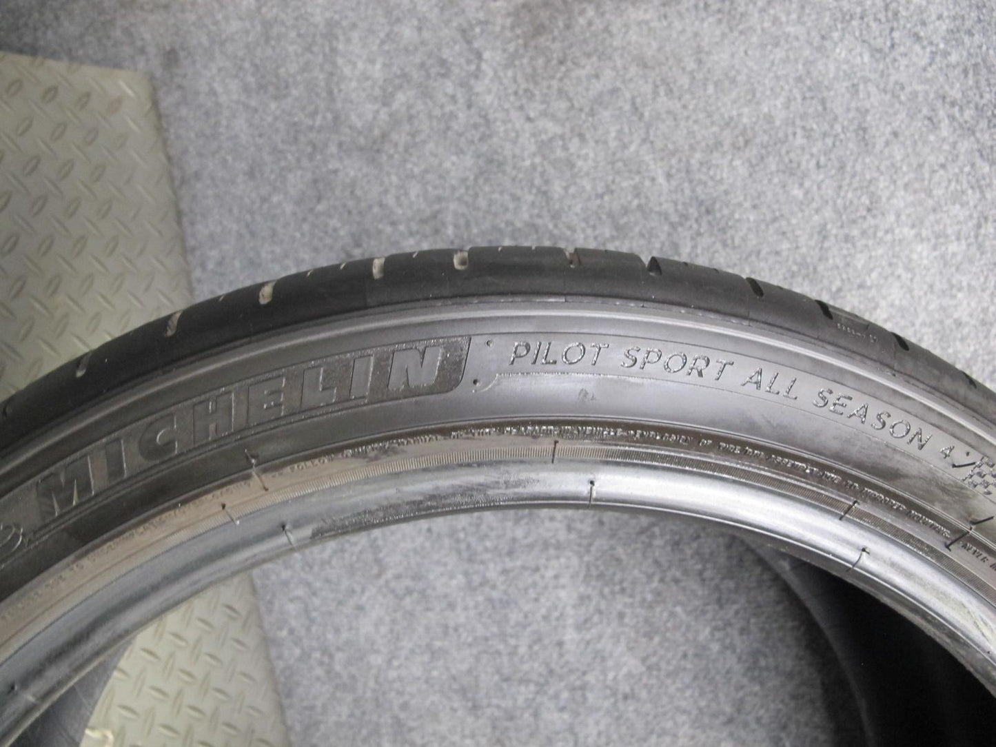 Michelin Pilot Sport ALL Season 4 Tire 225/40 ZR18 92Y 0424 6/32 Tread