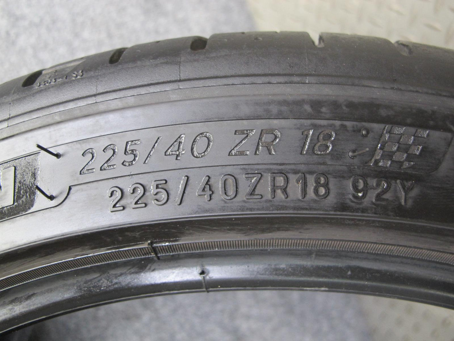Michelin Pilot Sport ALL Season 4 Tire 225/40 ZR18 92Y 0424 6/32 Tread