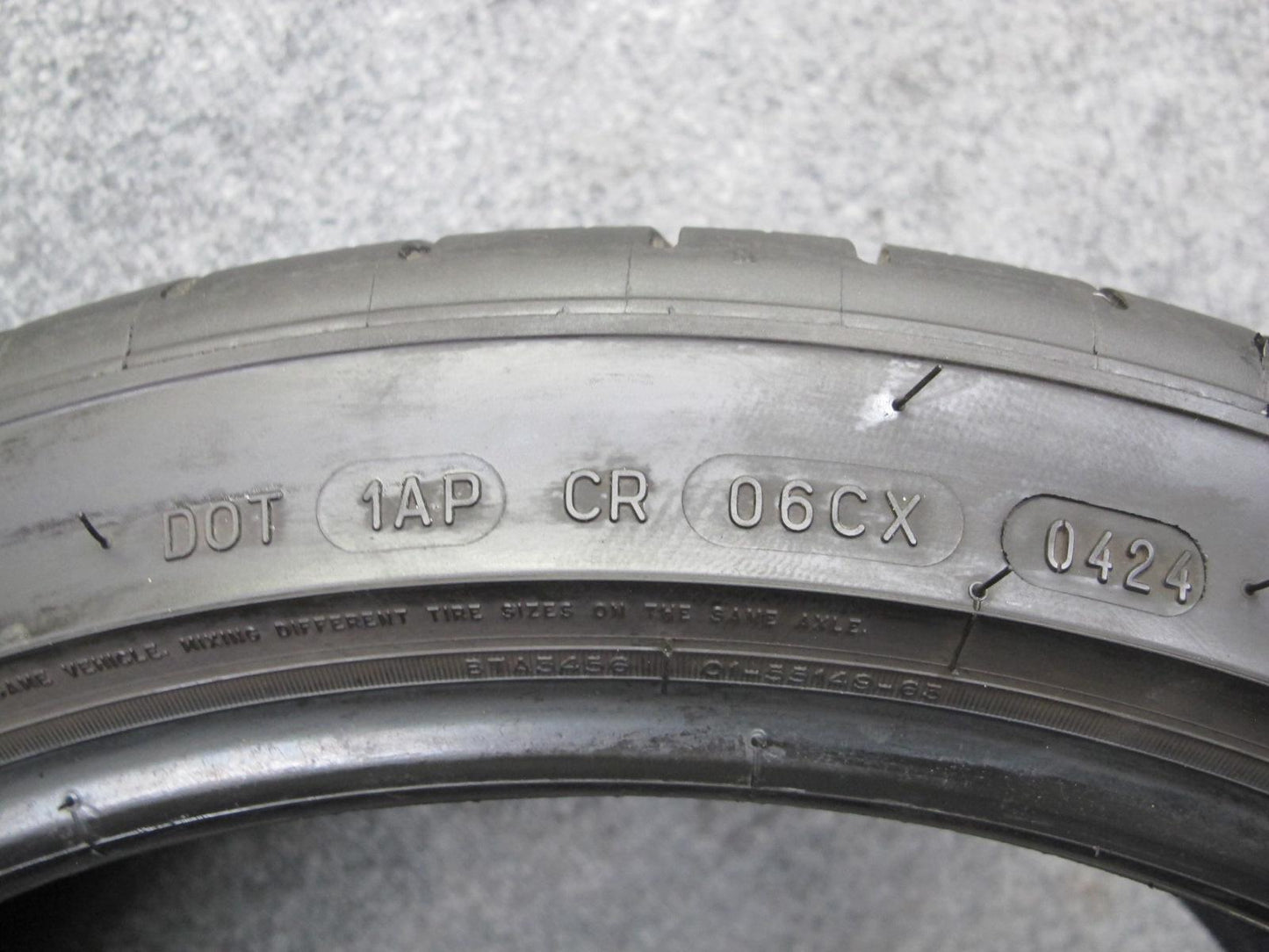 Michelin Pilot Sport ALL Season 4 Tire 225/40 ZR18 92Y 0424 6/32 Tread