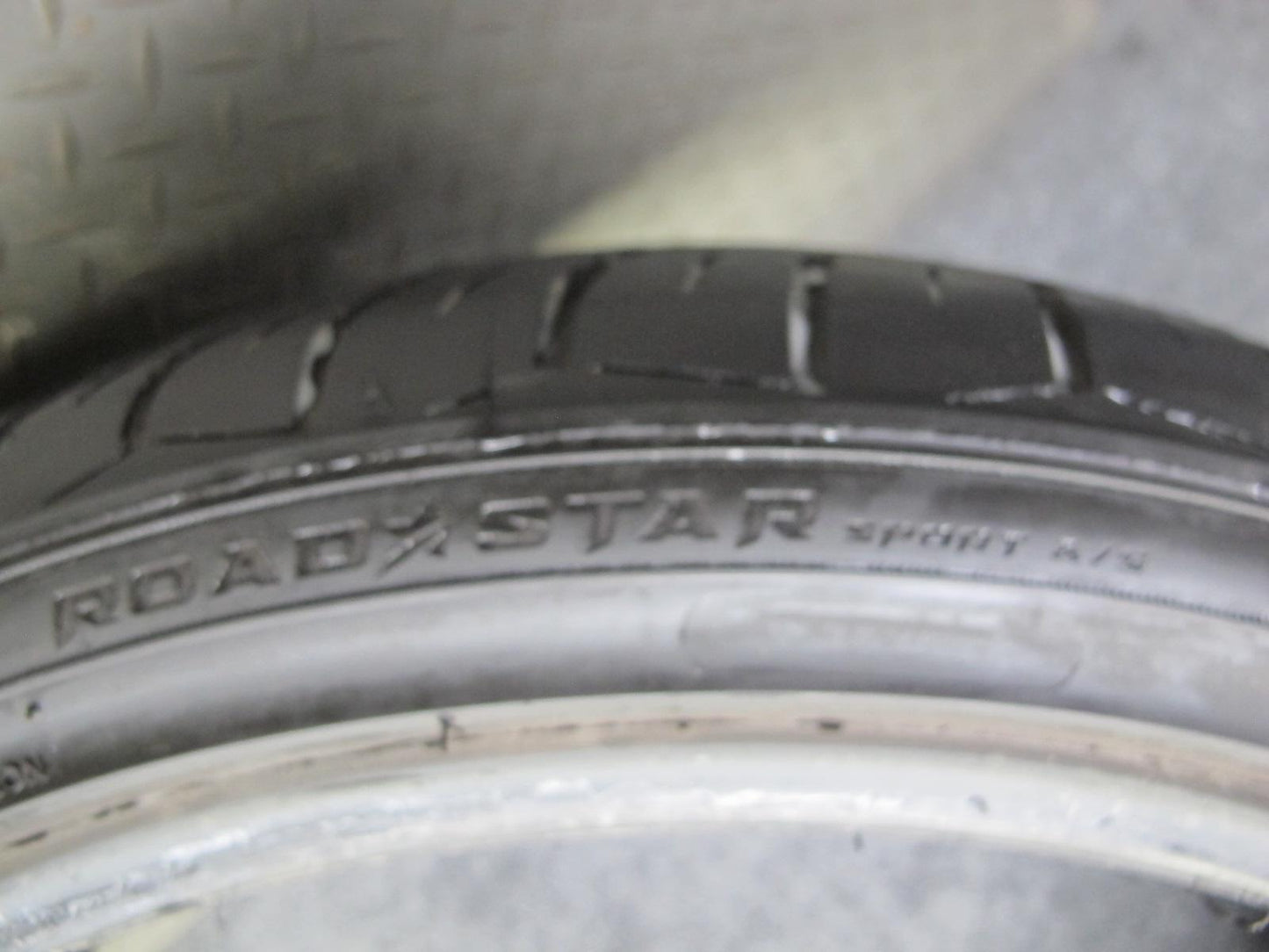 American Roadstar Sport A/S Tire 225/40 ZR18 92W 1924 8/32 Tread