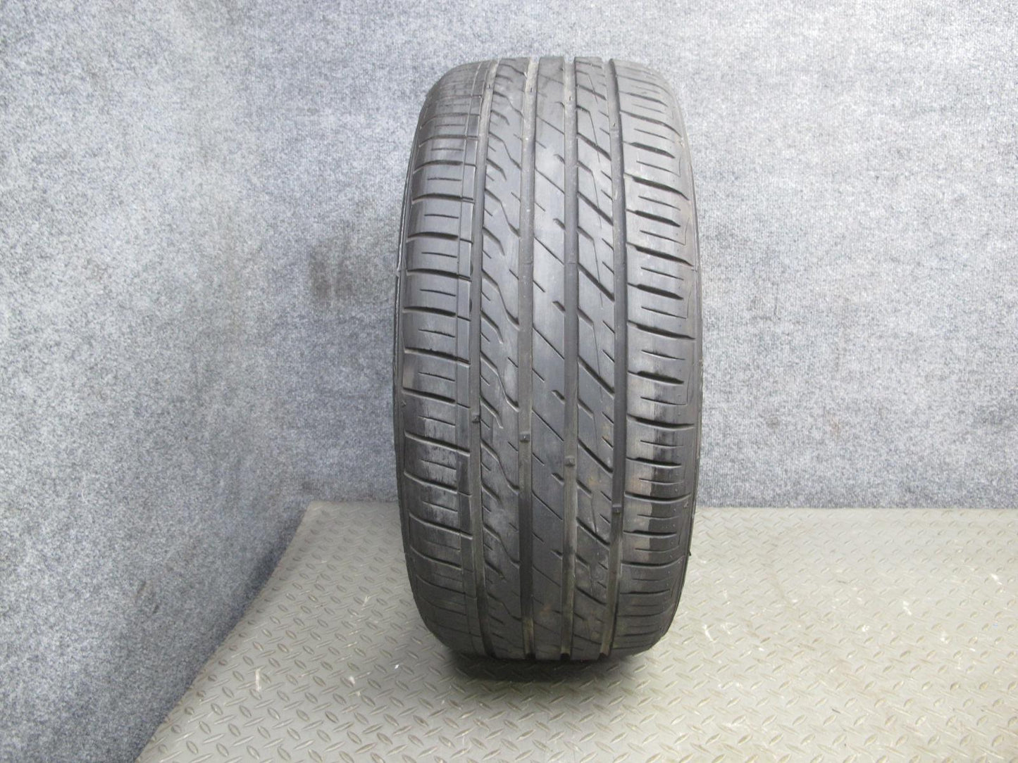 American Roadstar Sport A/S Tire 225/40 ZR18 92W 1924 8/32 Tread