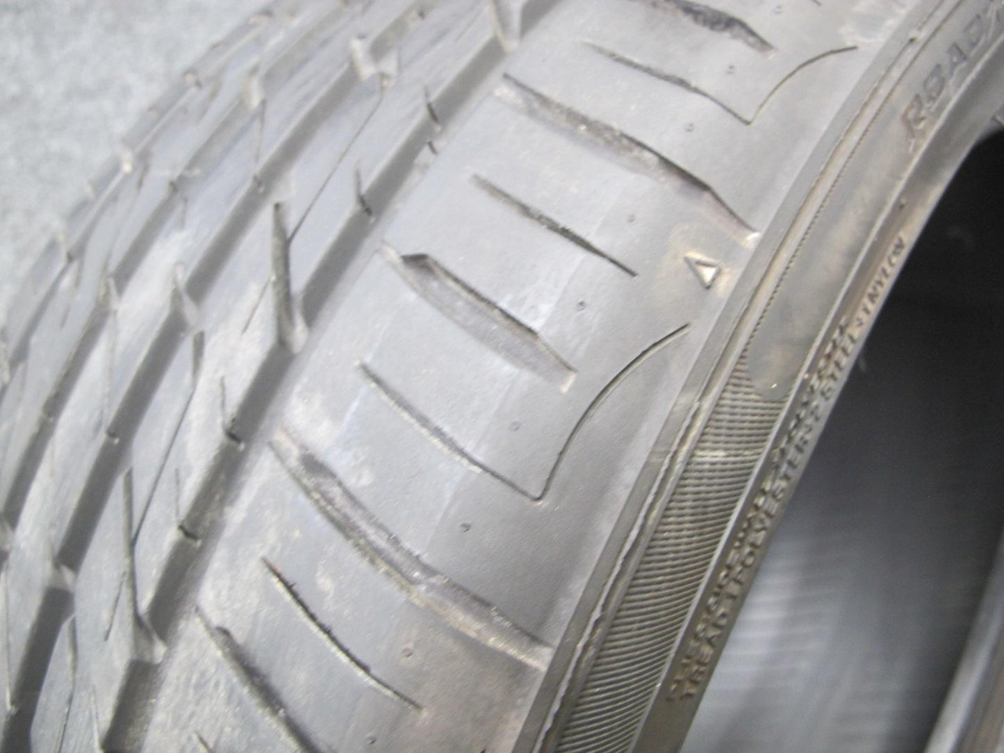 American Roadstar Sport A/S Tire 225/40 ZR18 92W 1924 8/32 Tread