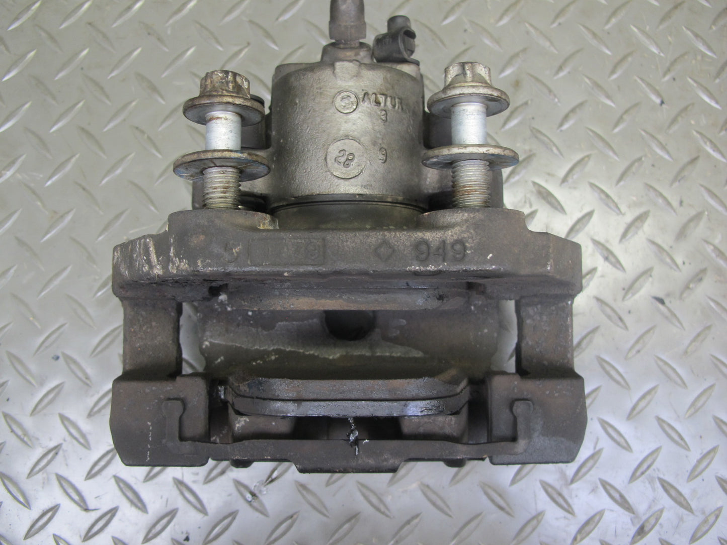 2008-2014 BMW E71 E72 X6 AWD Rear Left & Right Brake Caliper Set of 2