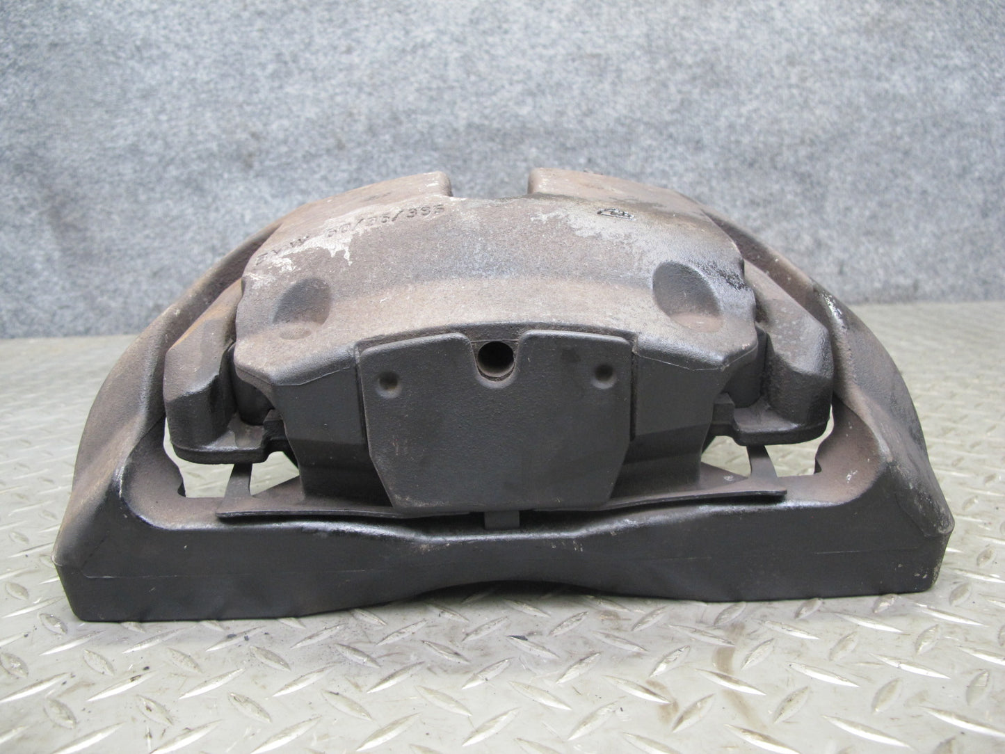 2010-2011 BMW X6 E72 Hybrid AWD Front Left & Right Brake Caliper Set of 2
