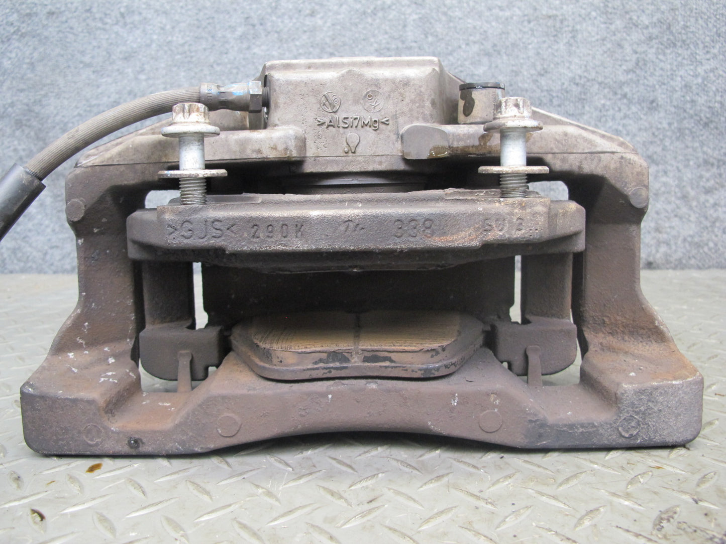 2010-2011 BMW X6 E72 Hybrid AWD Front Left & Right Brake Caliper Set of 2