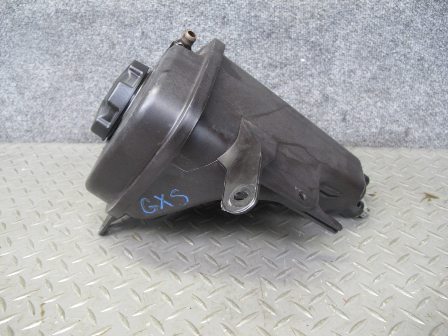 2008-2014 BMW E71 E72 X6 Engine Expansion Overflow Reservoir Tank 7552546