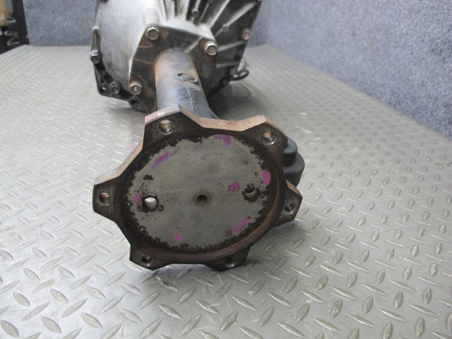 2003-2007 Hummer H2 4WD 4x4 Front Differential Carrier 4.10 Ratio