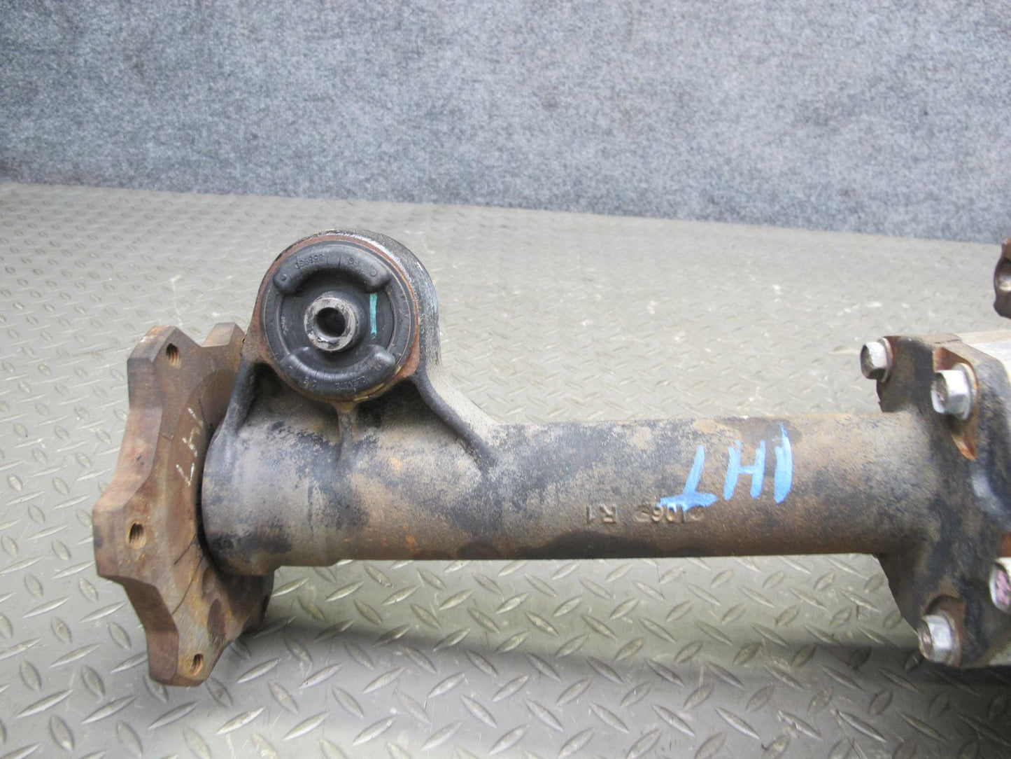 2003-2007 Hummer H2 4WD 4x4 Front Differential Carrier 4.10 Ratio