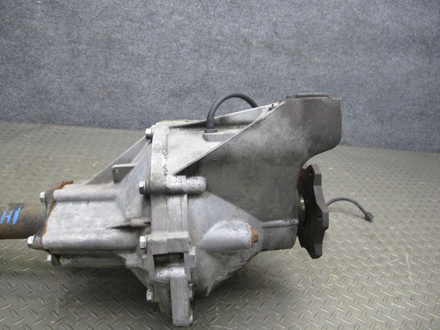 2003-2007 Hummer H2 4WD 4x4 Front Differential Carrier 4.10 Ratio