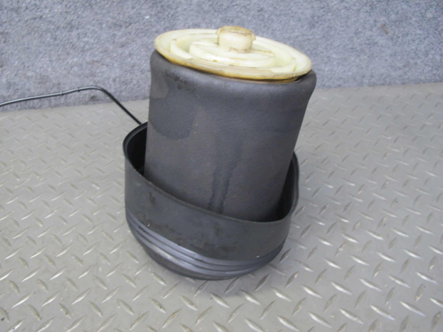 2010-2011 BMW E72 X6 AWD Hybrid Aftermarket Rear Left Suspension Air Spring BAG
