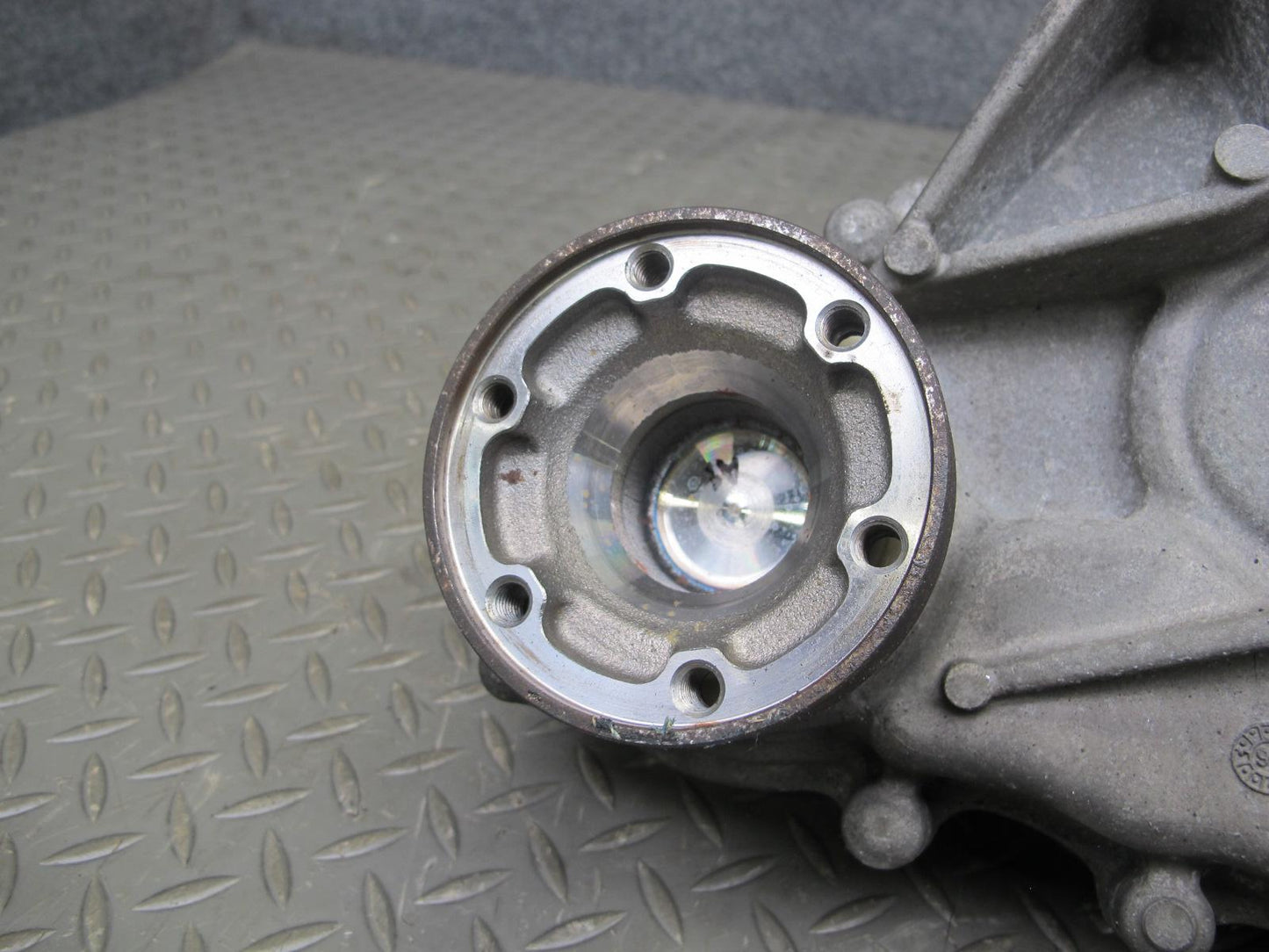 2017-2020 Maserati Levante M161 3.0L AWD Transfer Case Box w Motor 6700380720
