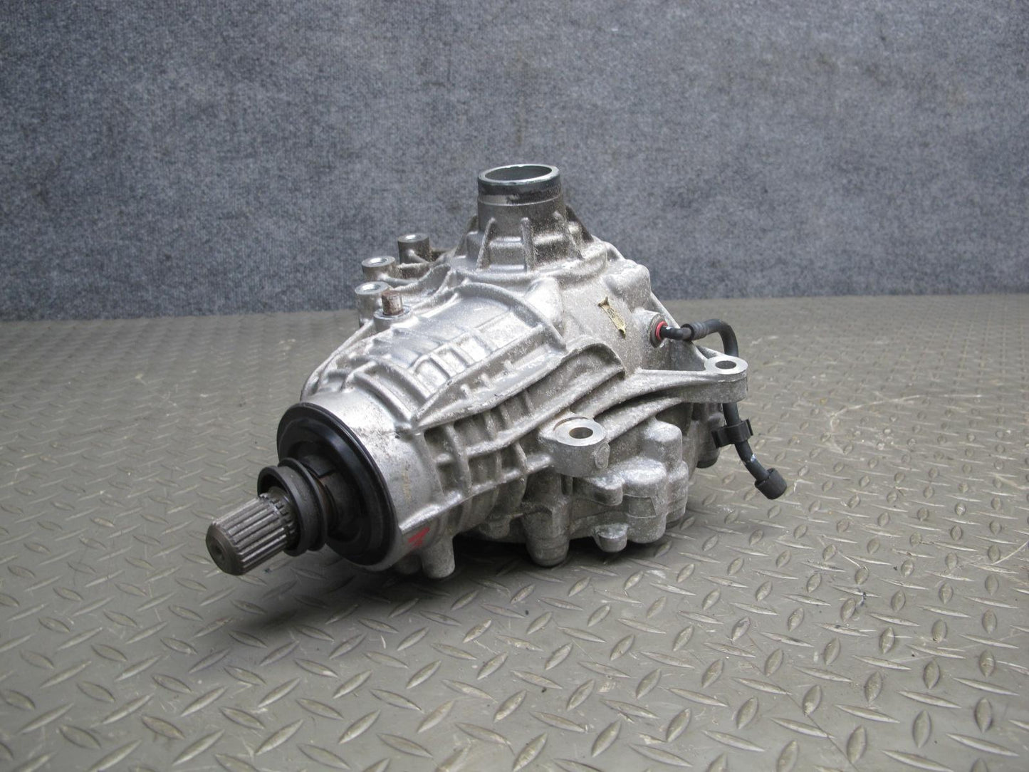 2017-2020 Maserati Levante M161 3.0L AWD Front Differential Carrier 6700321830