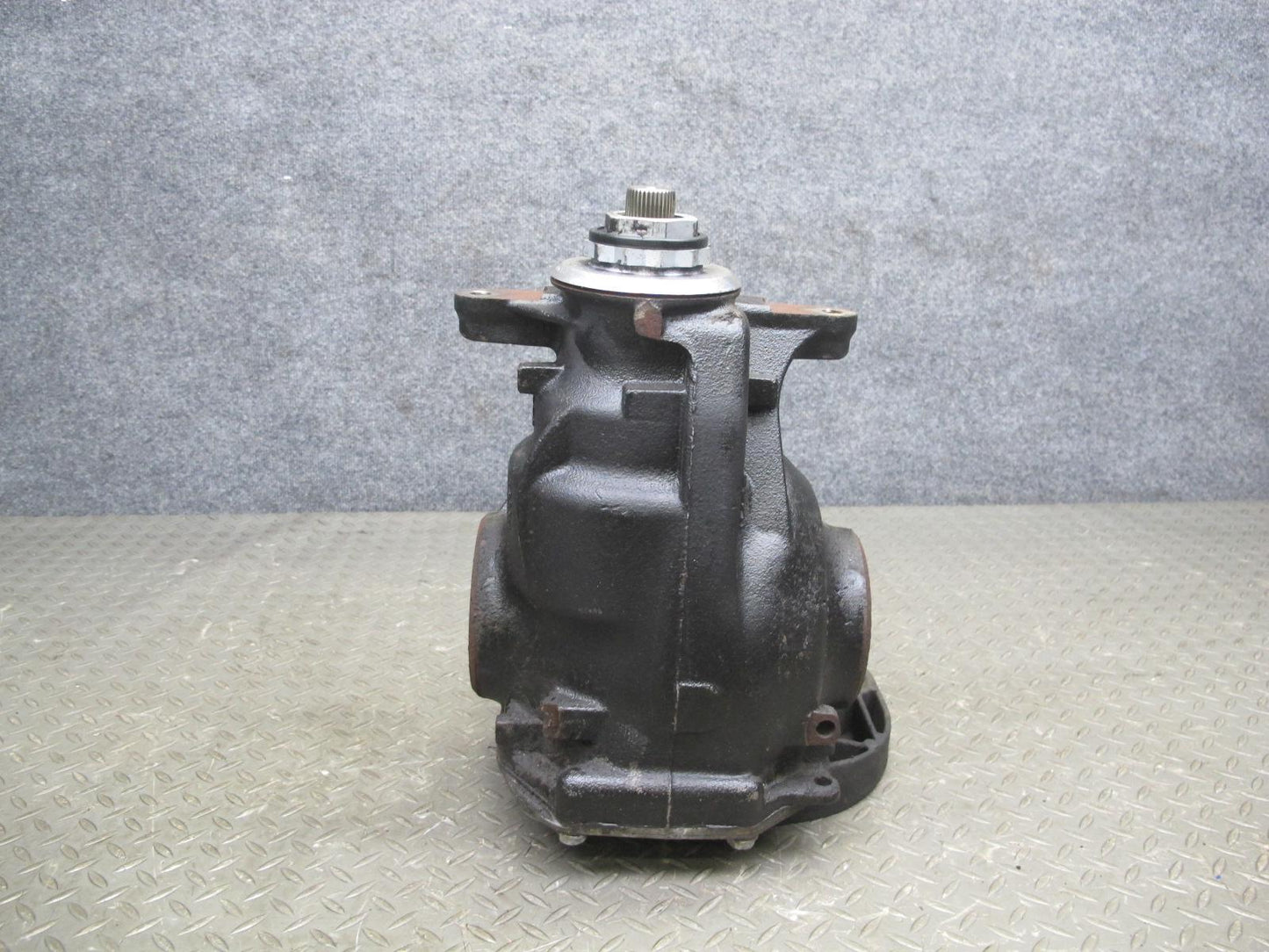 2010-2011 BMW X6 E72 Hybrid Rear Axle Differential Carrier Gear Ratio 3.64