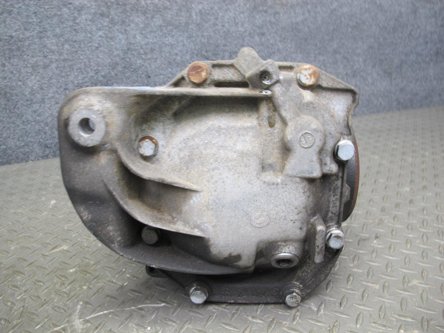 2010-2011 BMW X6 E72 Hybrid Rear Axle Differential Carrier Gear Ratio 3.64