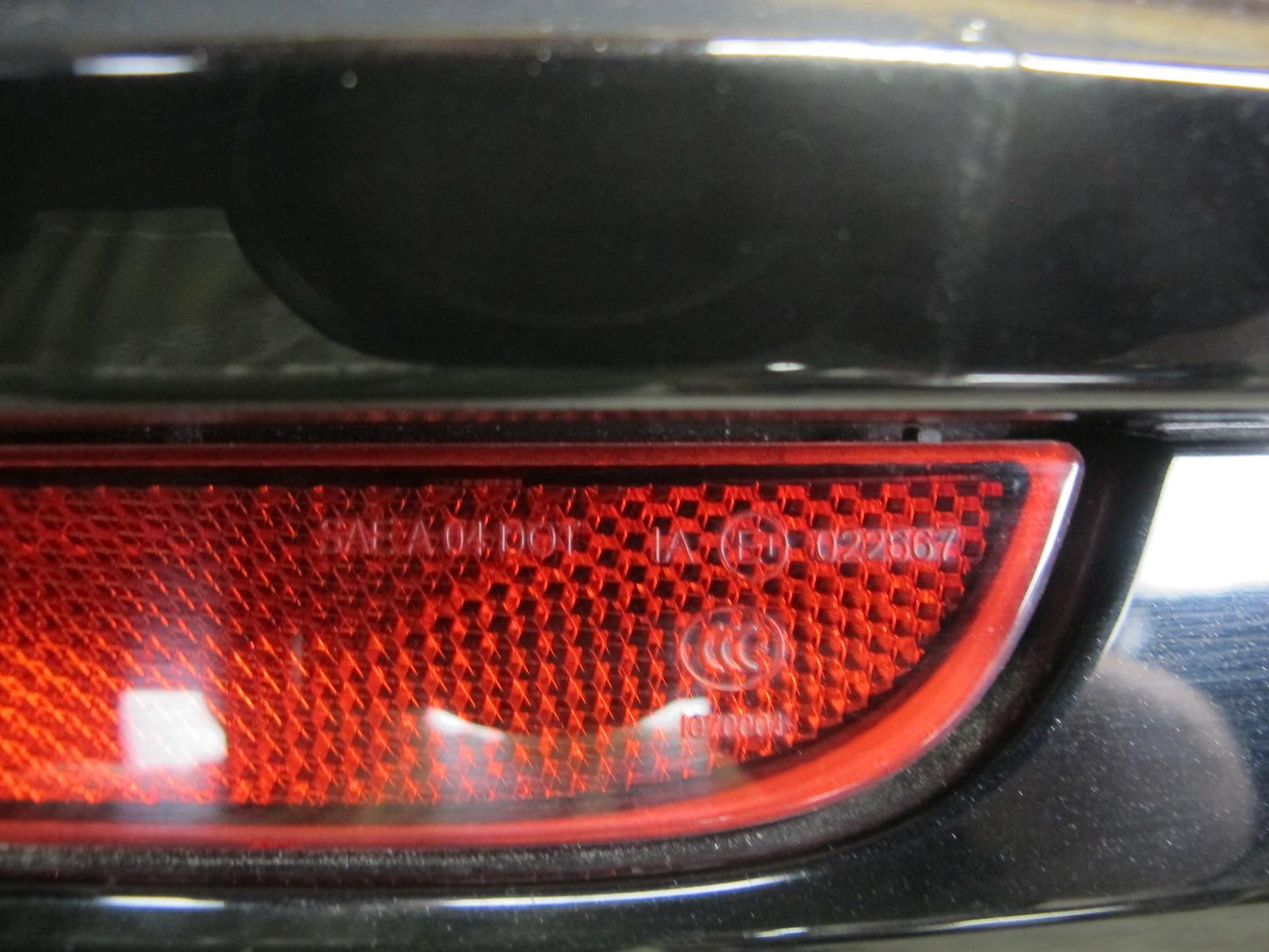 12-13 VW Golf R MK6 Rear Bumper Cover w Diffuser Deep Black OEM
