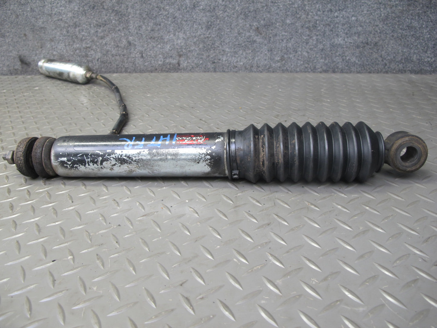 2003-2007 Hummer H2 Front Right Shock Strut Edelbrock Xtreme Travel w Reservoir