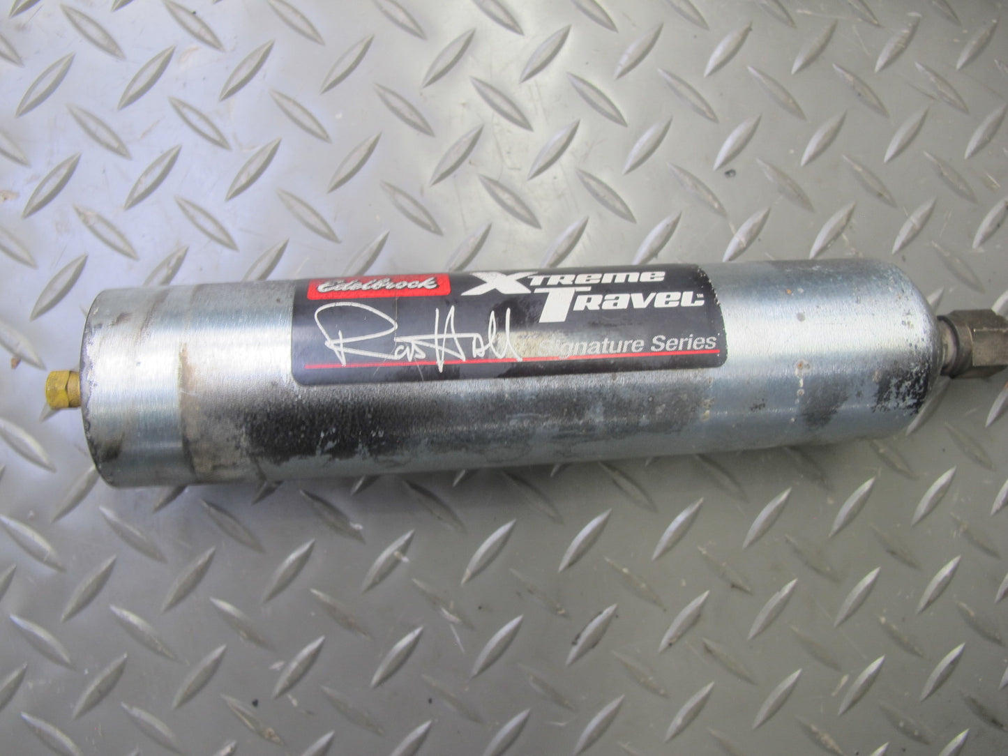 2003-2007 Hummer H2 Front Right Shock Strut Edelbrock Xtreme Travel w Reservoir