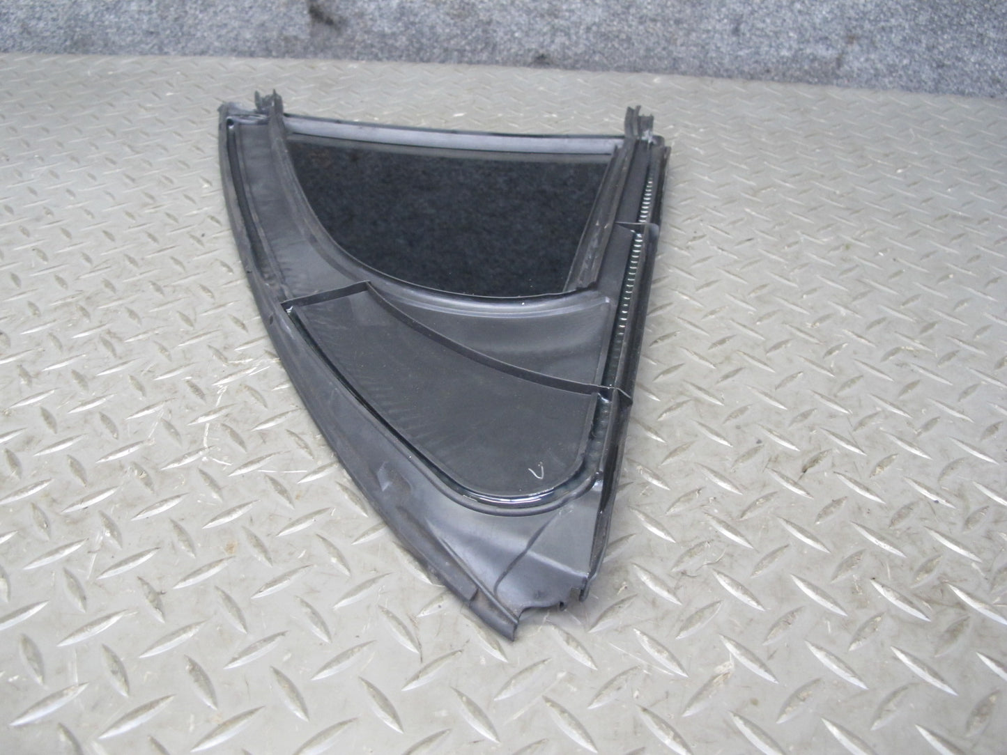 07-13 Mercedes W221 S-class Rear Left Door Quarter Glass Window OEM