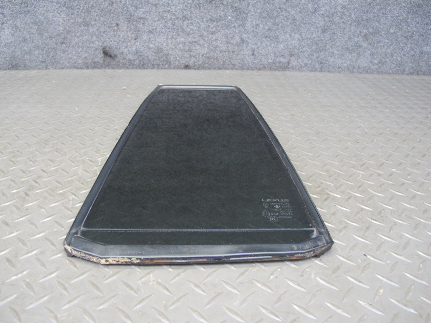 1998-2007 Lexus J100 LX470 Rear Left Side Door Vent Fixed Glass Window