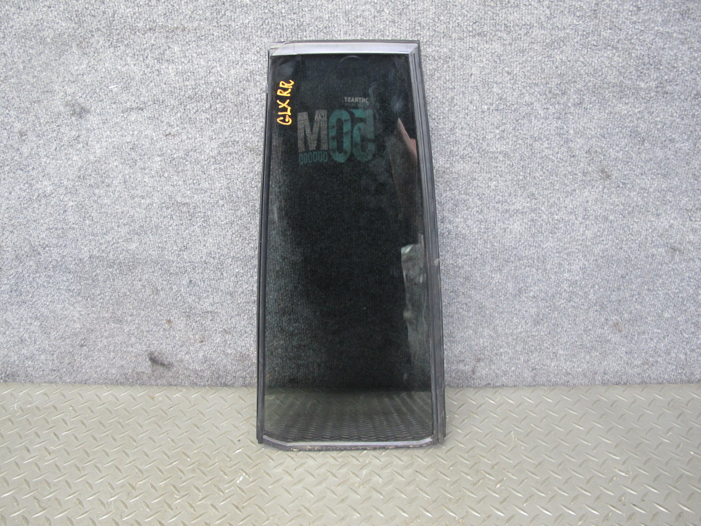 1998-2007 Lexus J100 LX470 Rear Right Side Door Vent Fixed Glass Window