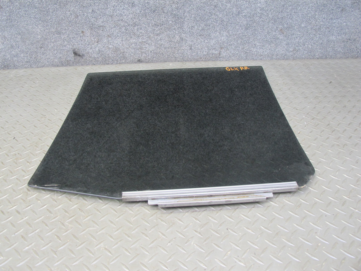2003-2007 Lexus J100 LX470 Rear Right Passenger Side Door Glass Window