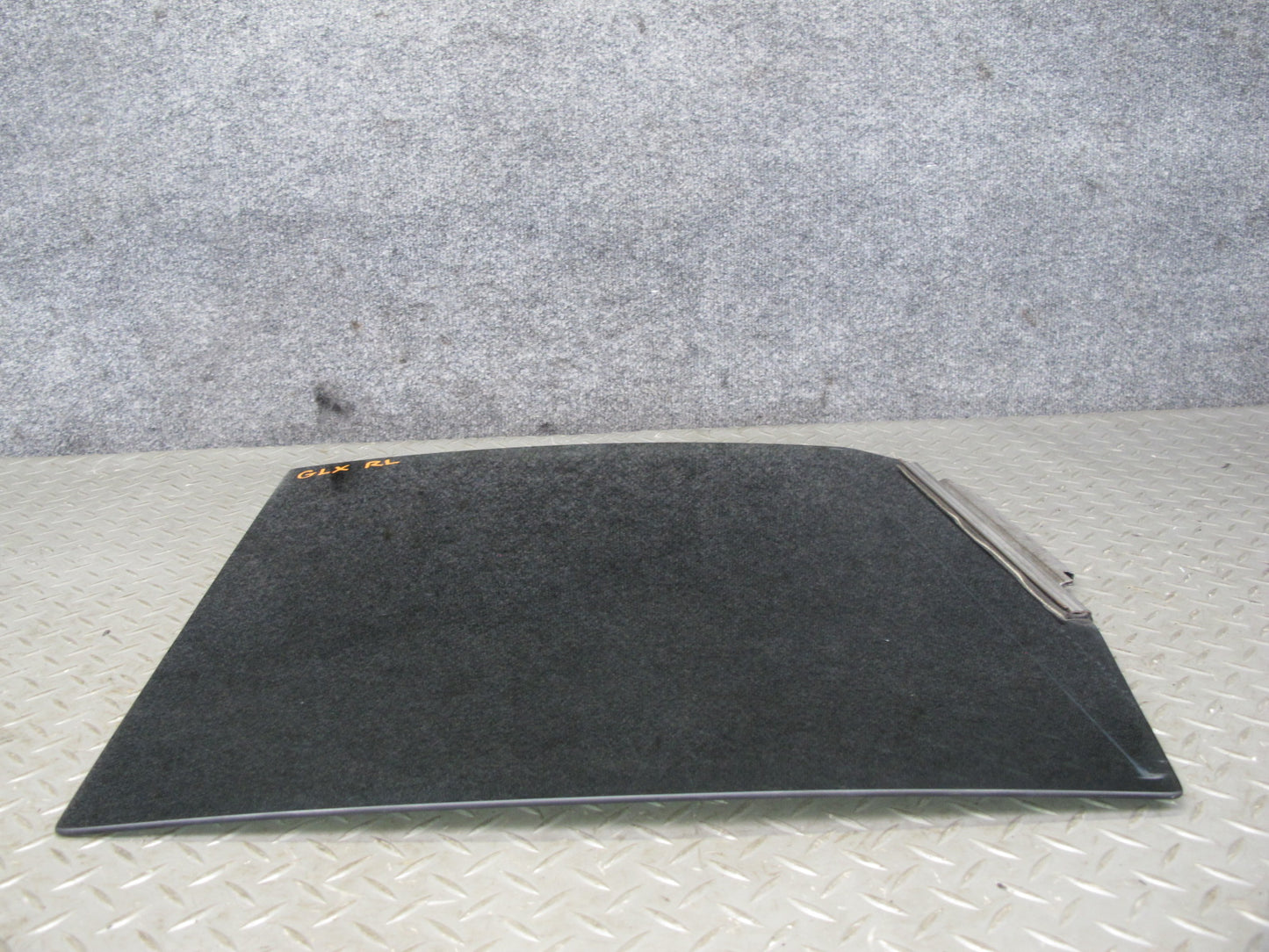 2003-2007 Lexus J100 LX470 Rear Left Driver Side Door Glass Window