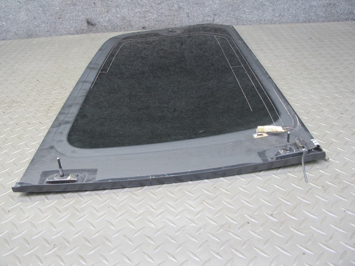 2003-2007 Lexus J100 LX470 Rear Right Passenger Side Quarter Glass Window