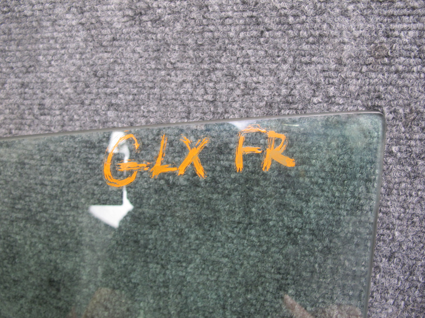 2003-2007 Lexus J100 LX470 Front Right Passenger Side Door Glass Window