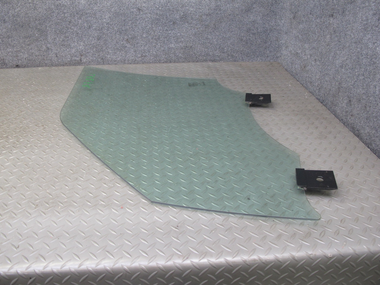 2013-2017 Land Range Rover L405 Front Right Door Glass Window