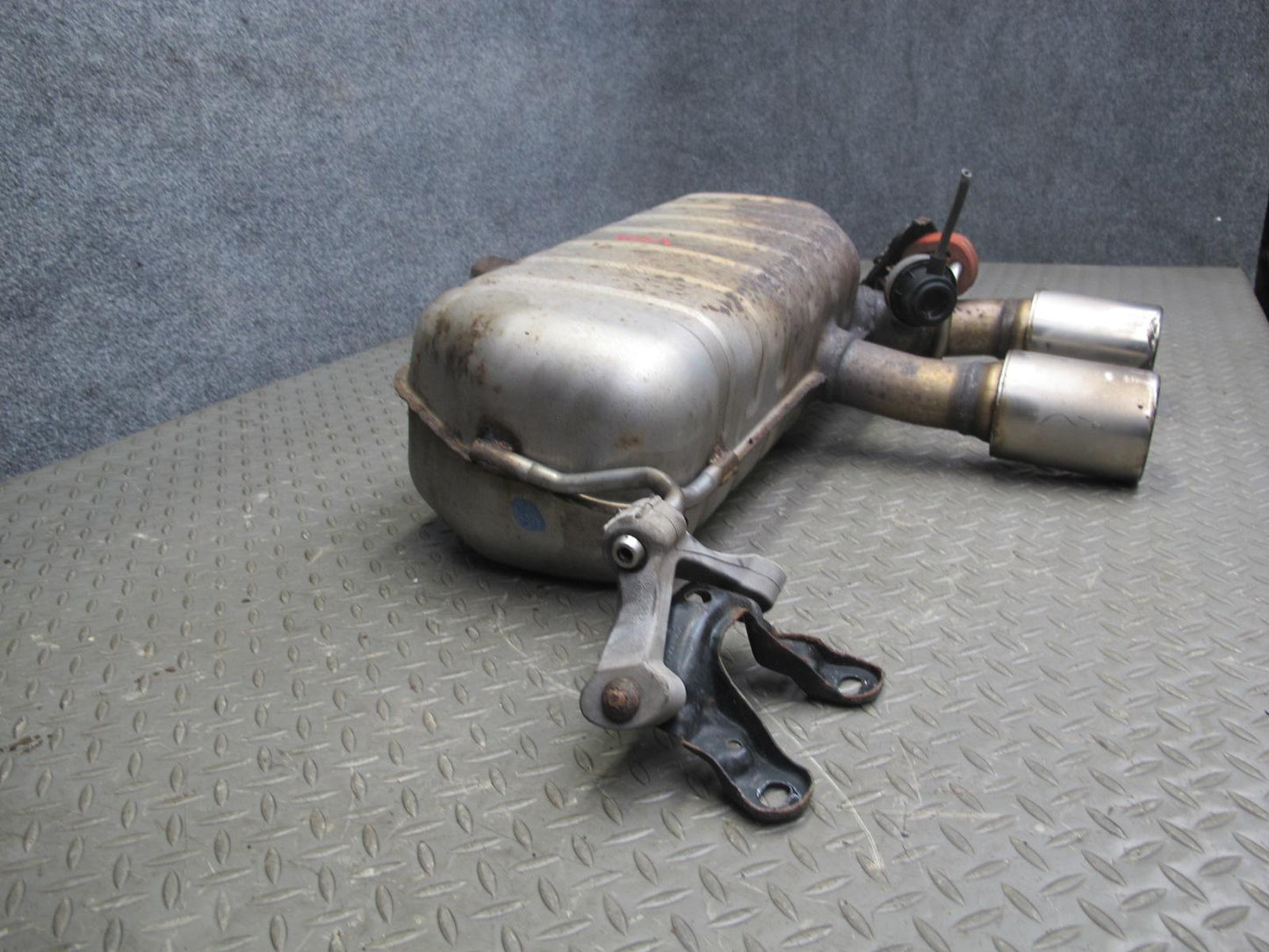 12-13 VW Golf R MK6 Rear Exhaust Muffler w Tips & Flap OEM