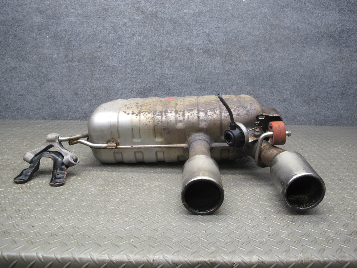12-13 VW Golf R MK6 Rear Exhaust Muffler w Tips & Flap OEM