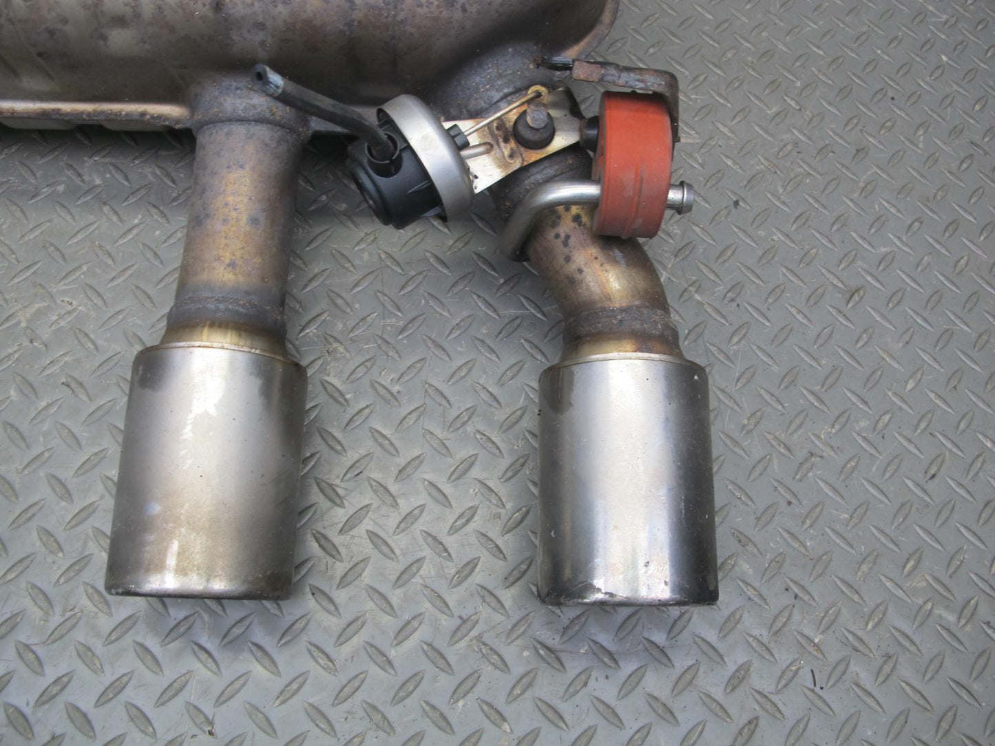 12-13 VW Golf R MK6 Rear Exhaust Muffler w Tips & Flap OEM