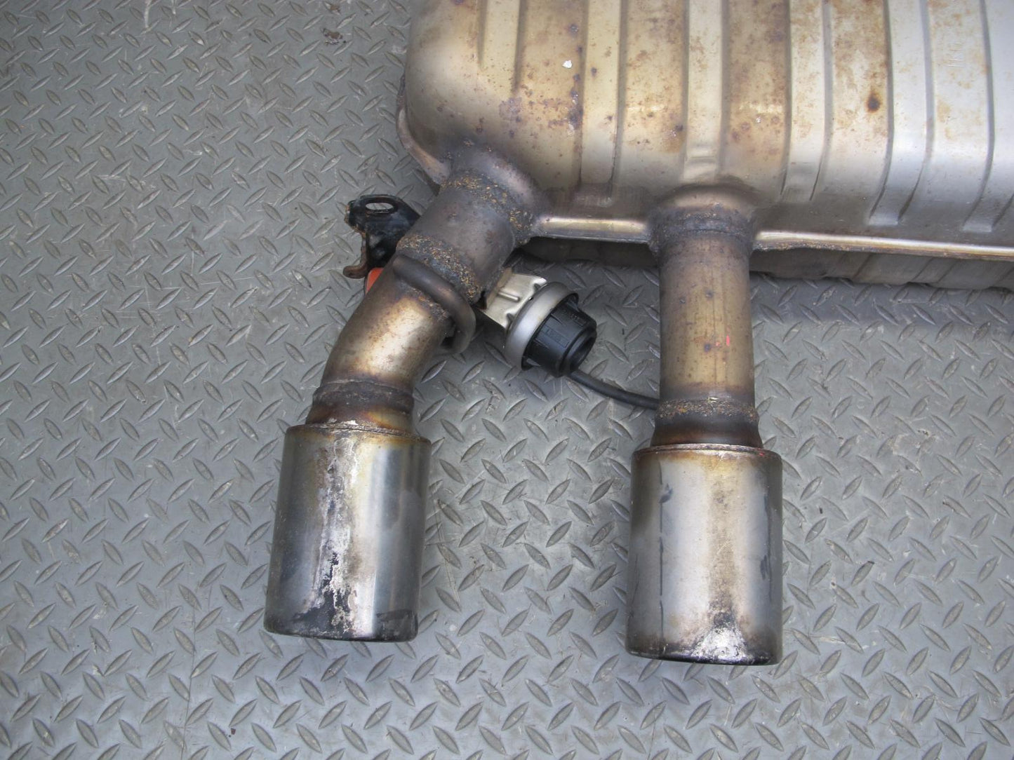 12-13 VW Golf R MK6 Rear Exhaust Muffler w Tips & Flap OEM