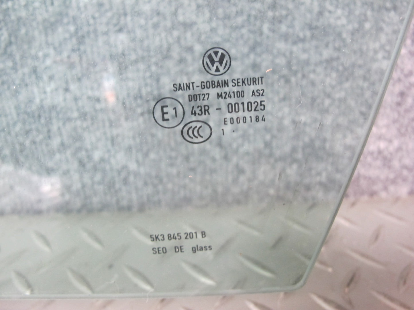 10-13 VW Golf MK6 2-DOOR Front Left Driver Door Glass Window OEM