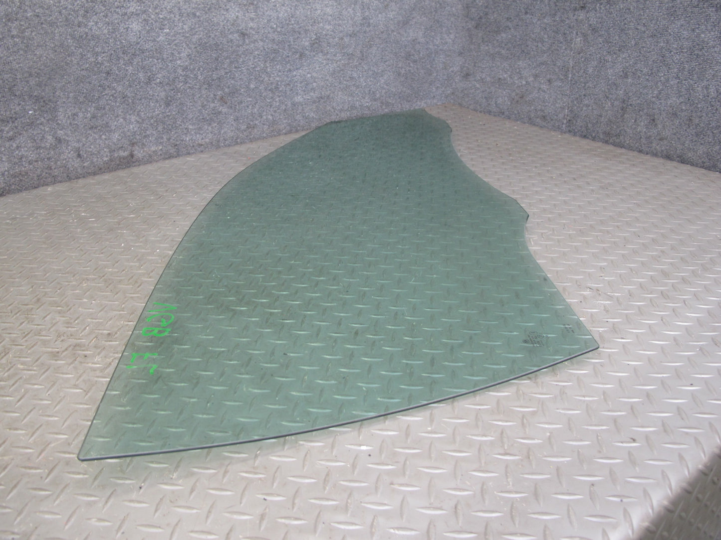 10-13 VW Golf MK6 2-DOOR Front Left Driver Door Glass Window OEM