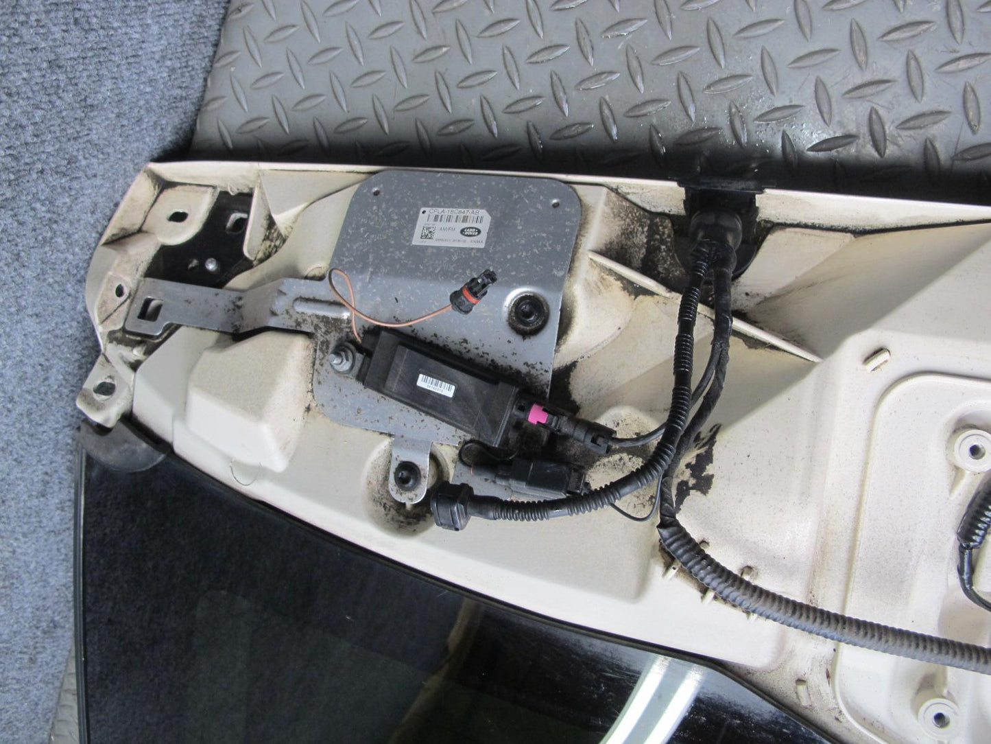 2013-2022 Land Range Rover L405 Rear Trunk Lid Liftgate Hatch Panel w Glass
