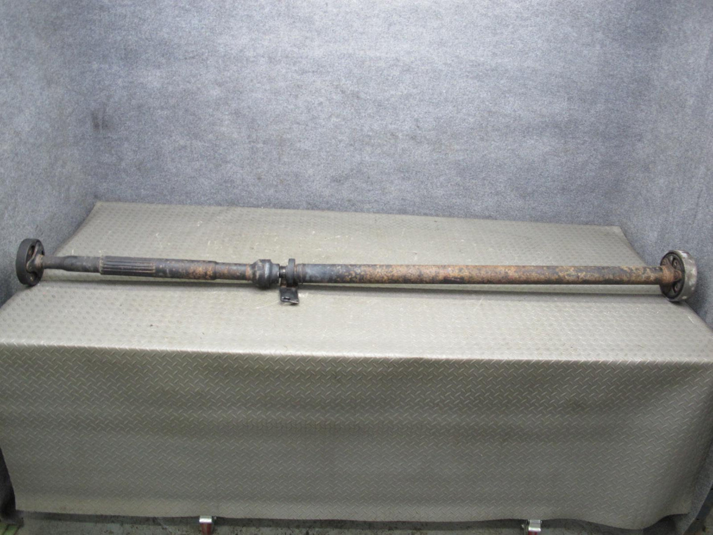12-13 Volkswagen VW Golf R MK6 M/T AWD Rear Drive Propeller Shaft Assembly OEM